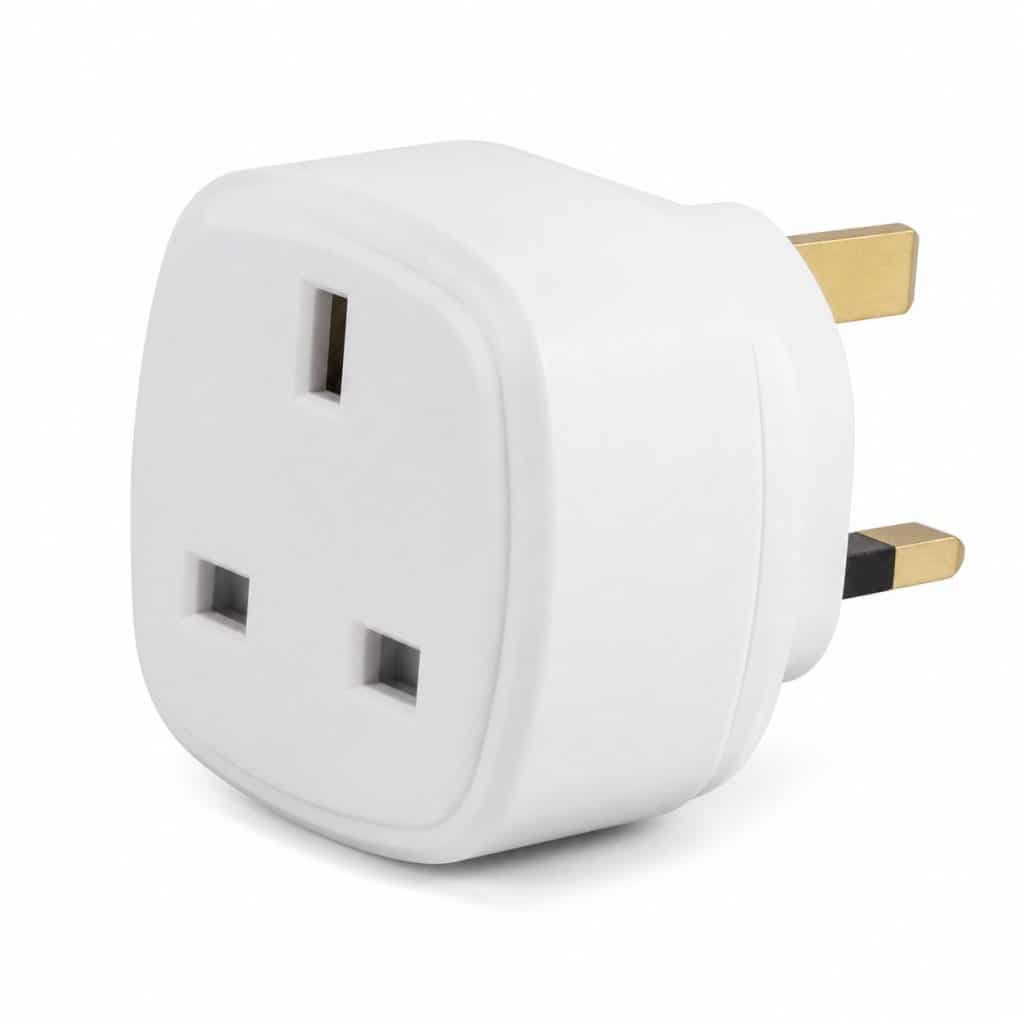 Adaptateur Royaume-Uni / Irlande présenté seul